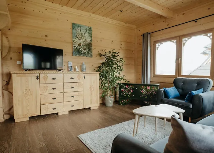 Osada - Dom „dziewięćsił” Lodge *